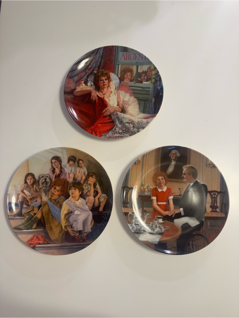 Collector Decorative Wall Plates Set of 3 - Vintage Annie Plates